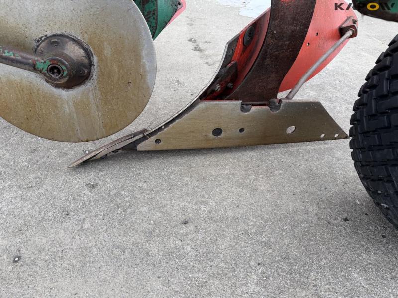 Kverneland EG85 plow 41