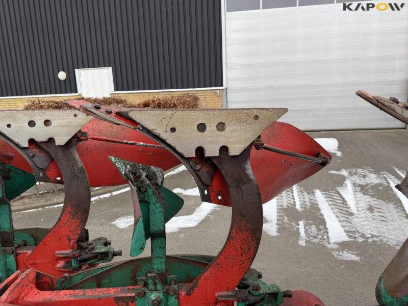 Kverneland EG85 plow 44