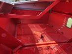 Kverneland Exacta-CL fertilizer spreader 16