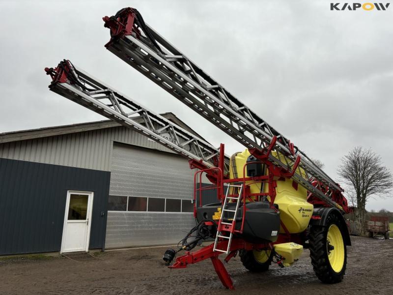 Kverneland IXtrack C60 sprayer 1