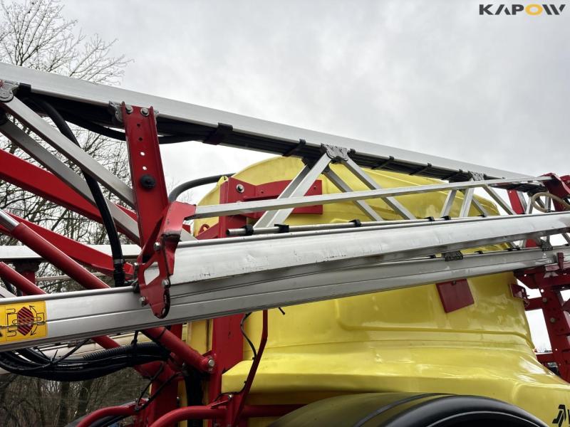 Kverneland IXtrack C60 sprayer 44