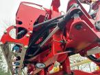 Kverneland IXtrack C60 sprayer 42