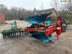Kverneland LD 100 reversible plow with Packomat S  3