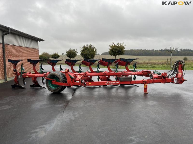 Kverneland PG100 7 furrow reversible plough 4