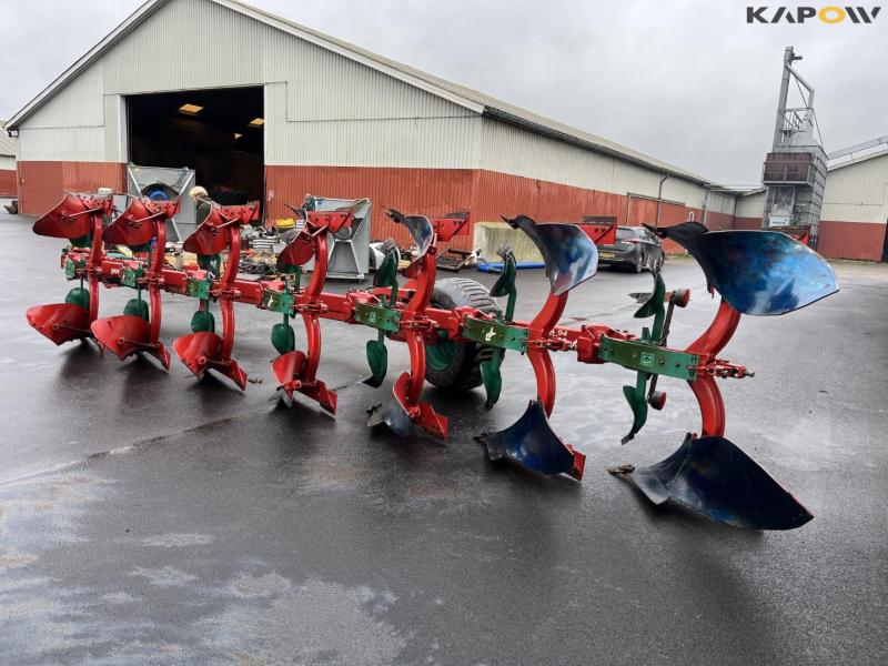 Kverneland PG100 7 furrow reversible plough 6