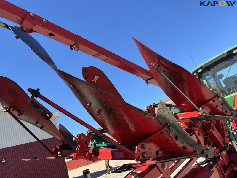 Kverneland PW 100 8 furrow reversible plough 32