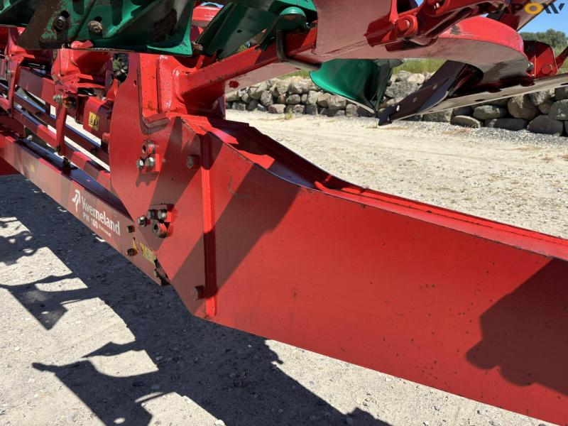 Kverneland PW 100 8 furrow reversible plough 78