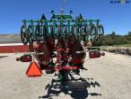 Kverneland PW 100 8 furrow reversible plough 6