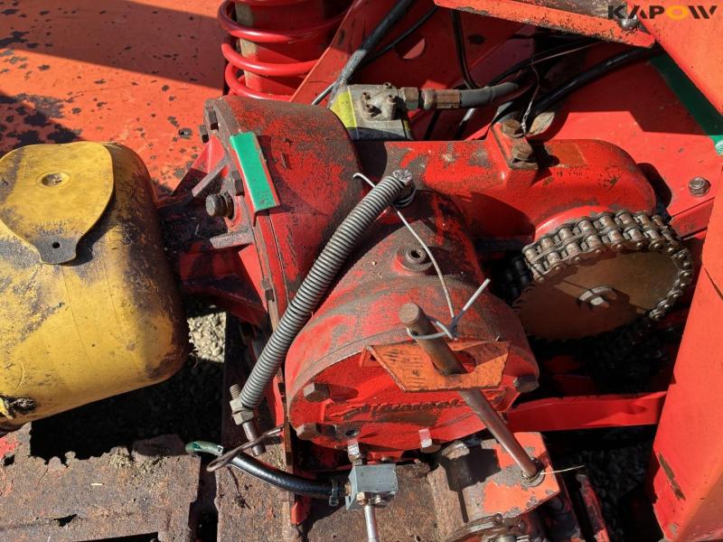 Kverneland taarup 338b/328E seeding set with front mower 31