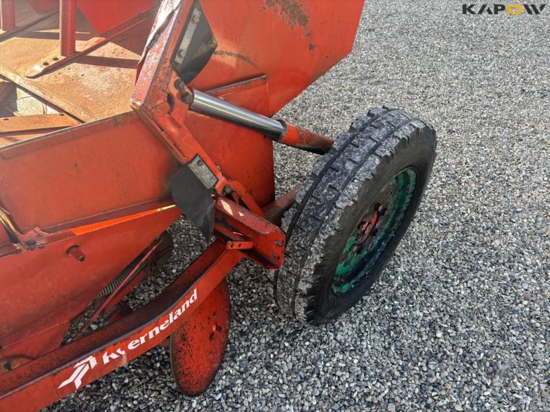 Kverneland UN 3200 potato planter 14