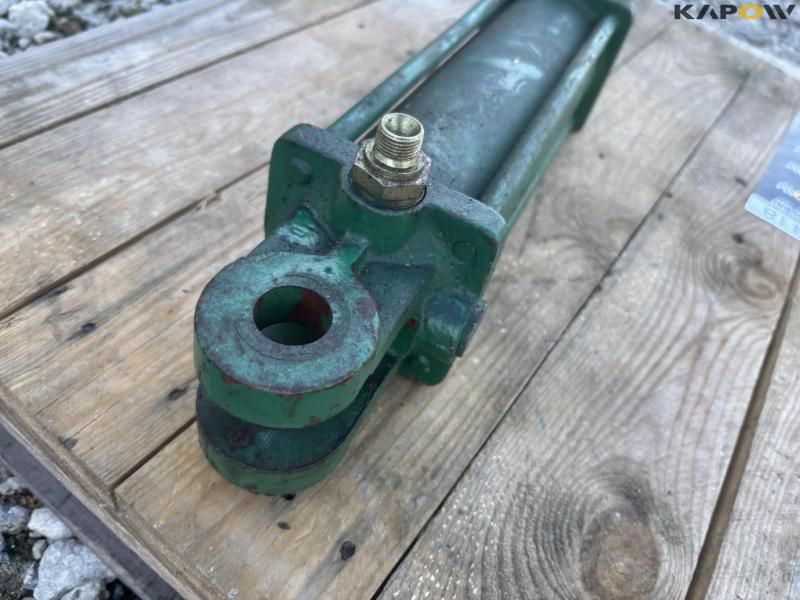 Kverneland turning head cylinder - new 9