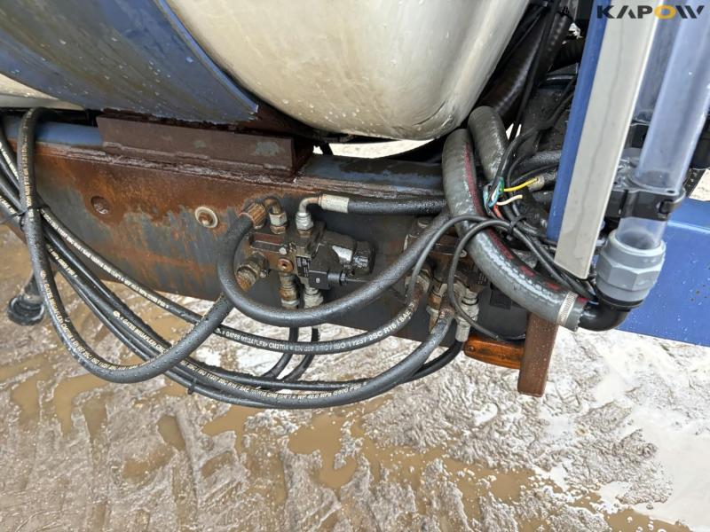 Sprayer Uni-Flyg 7000 24meter sprayer 45