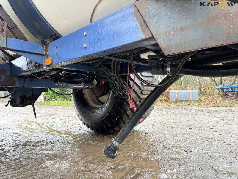 Sprayer Uni-Flyg 7000 24meter sprayer 46