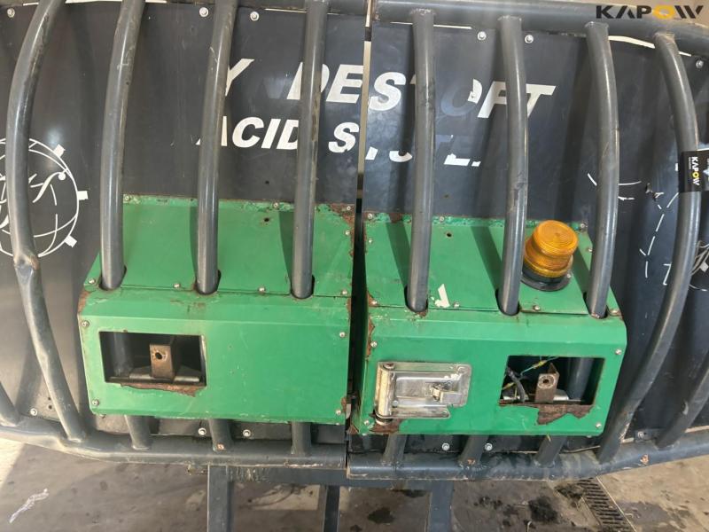 Kyndestoft front tank with computer 9