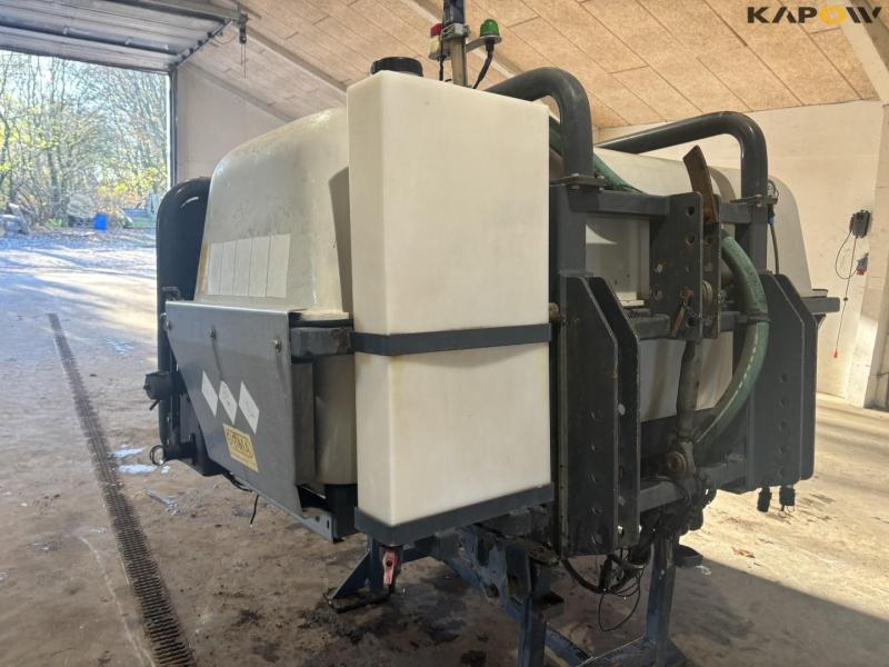 Kyndestoft front tank with computer 19