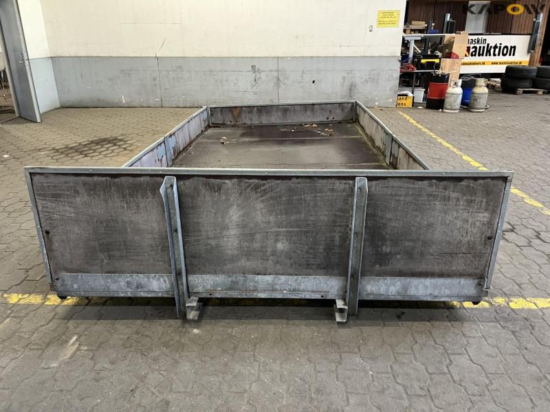 Load for car/truck 2