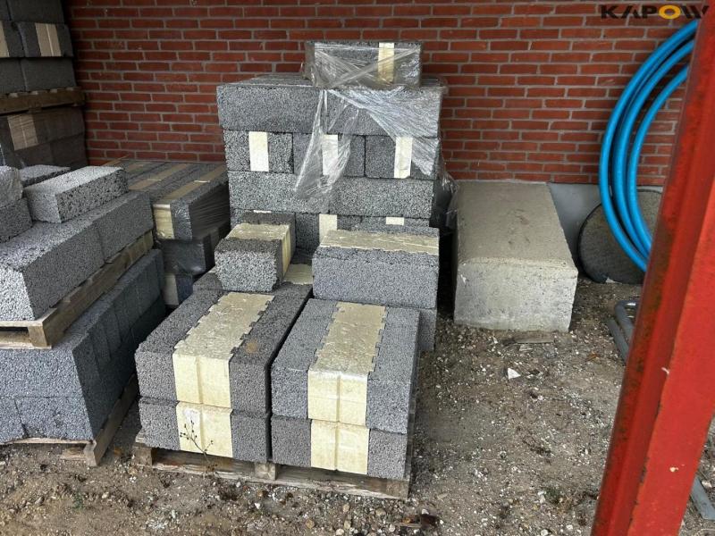 Leca blocks 14