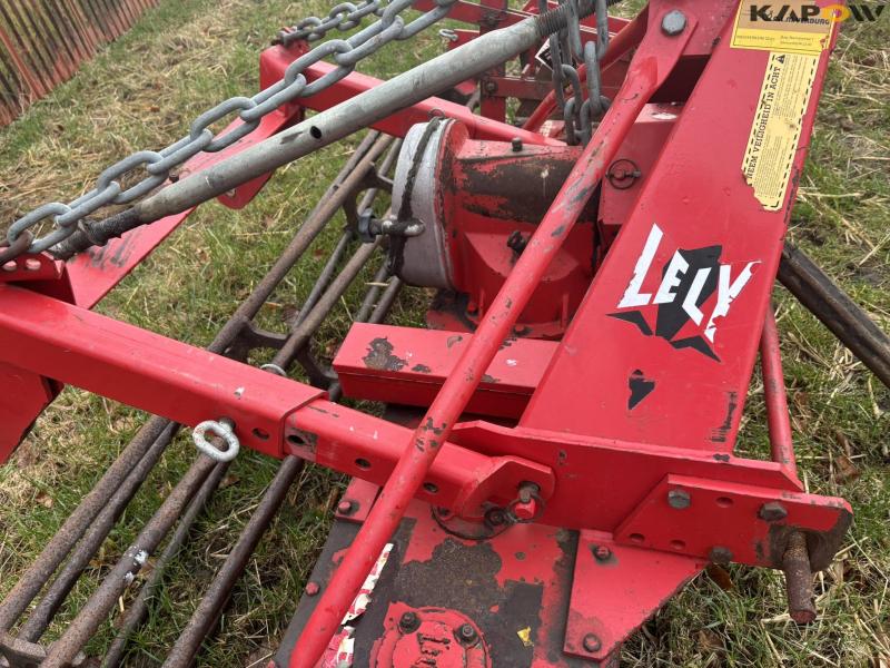 LELY 300-20 combi power harrow 21