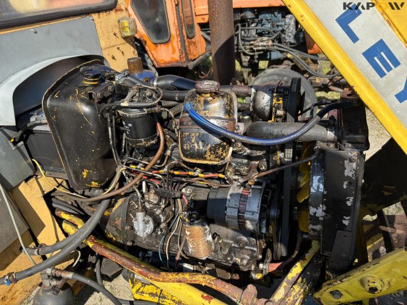 Leyland 154 with snowplow 58