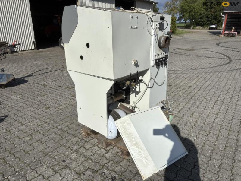 Liagro Benekov R15 wood pellet stove 5