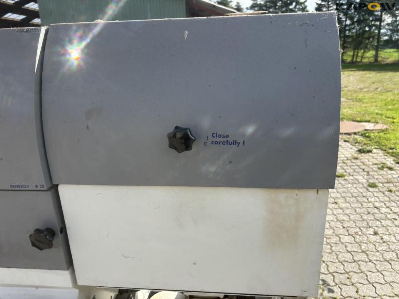 Liagro Benekov R15 wood pellet stove 27