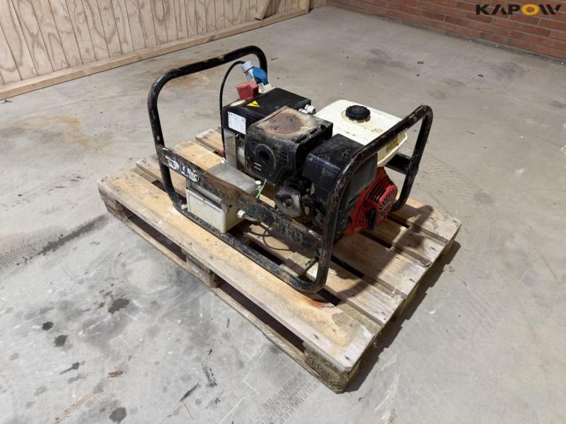 Lift petrol generator 1
