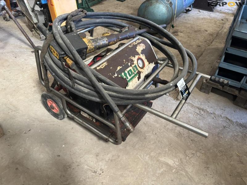 Lifton mobile hydraulic hammer 1