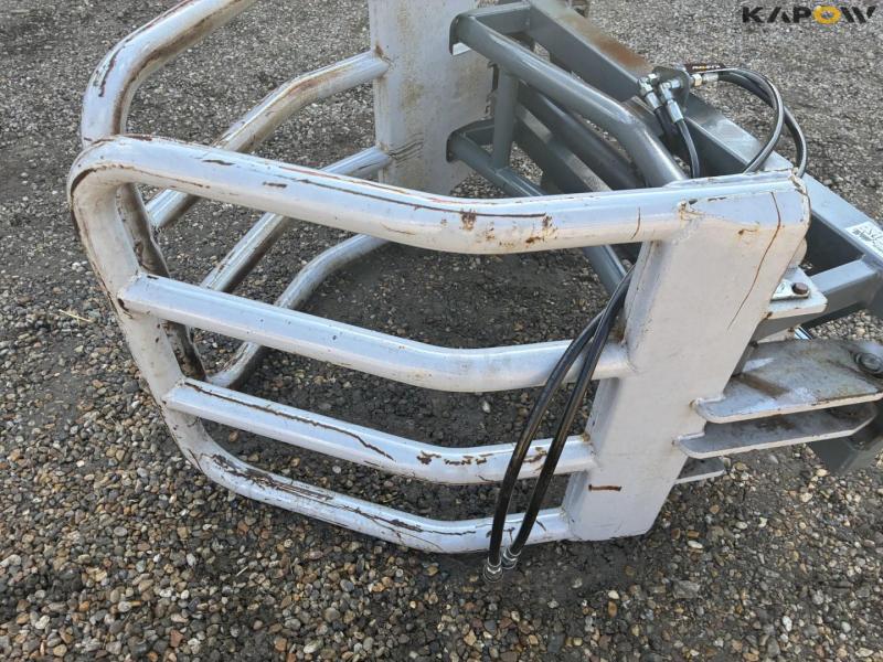 Limas bale clamp with Euro hitch 16