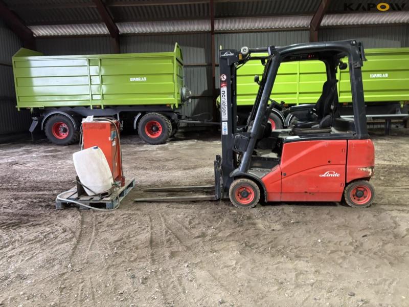 Linde E16 Electric forklift 8