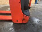 Linde T16 electric stacker 9