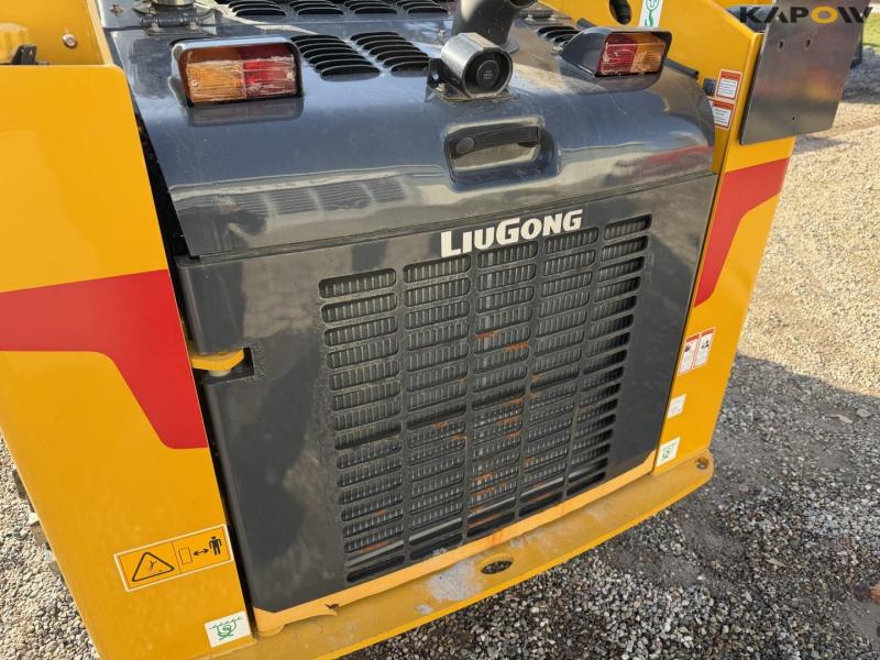 Liugong 385B skid steer loader 19