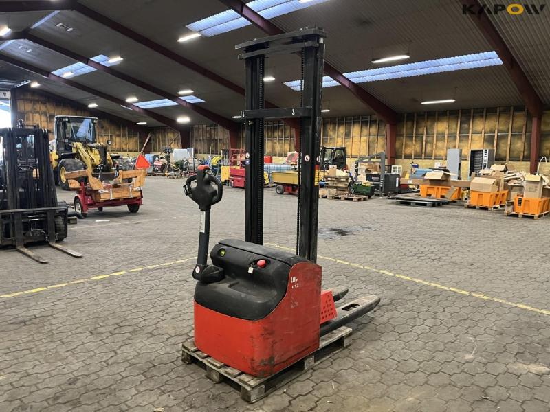 LOC A12 electric forklift 5