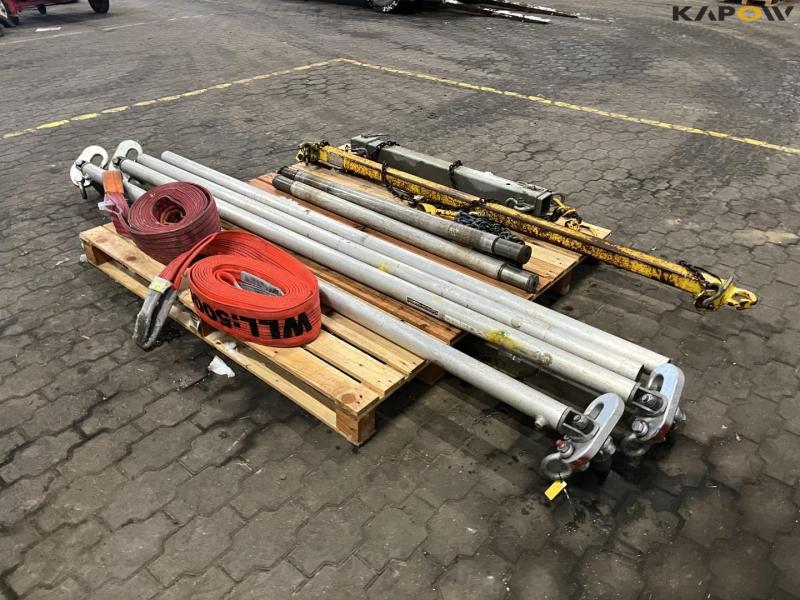 Lifting yoke and cable of rollers for drums 5