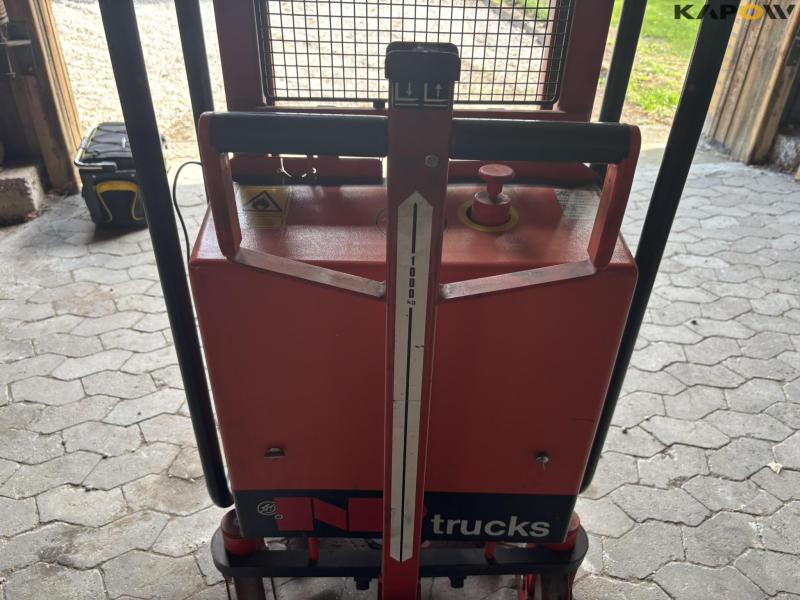 Logitrans LL 1000TE electric pallet truck 16