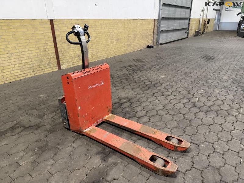 Logitrans PM1800 electric stacker 3