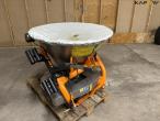 LS Cosmo P-Pro 180 salt spreader - NEW 3