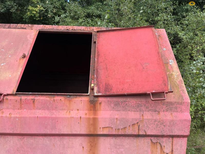 Closed container 17