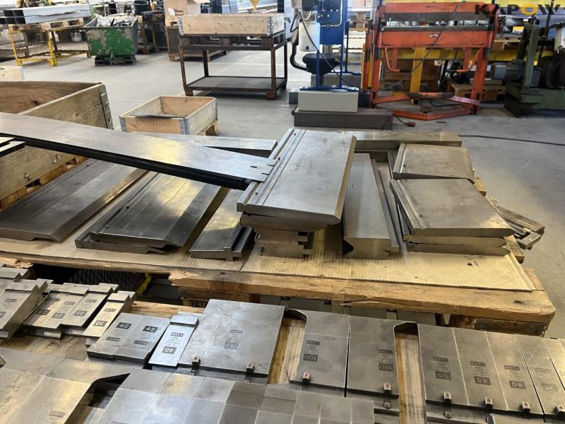 LVD PPEB 110/30 Hydraulic Edge Presses 43