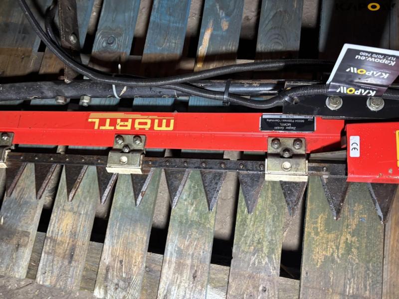 Mörtl RT 135 side knife 26