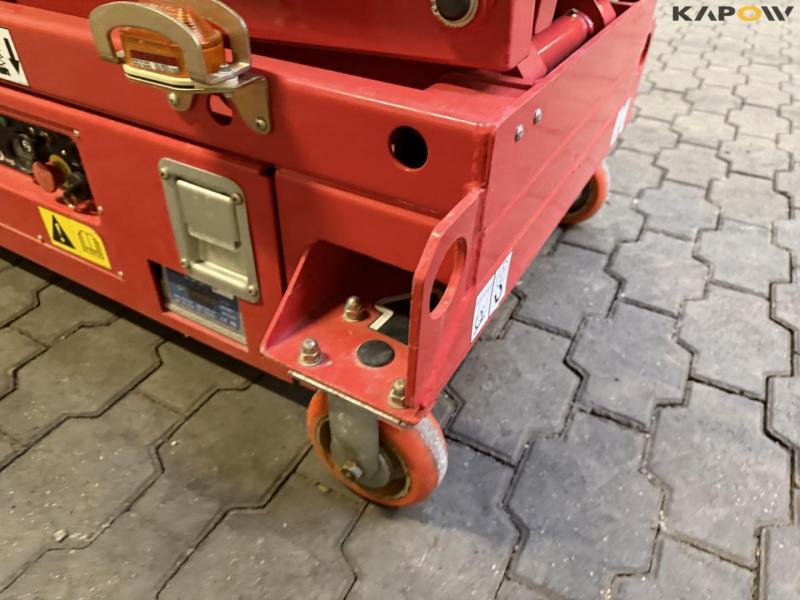 Magni ES0607M scissor lift 11