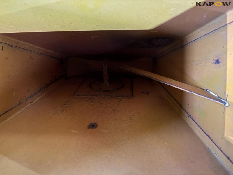 Corn seeder - 4 rows. 24