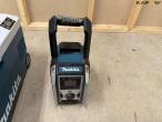 Makita coolbox and radio 13