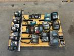 Makita charger and batteries - large lot 4