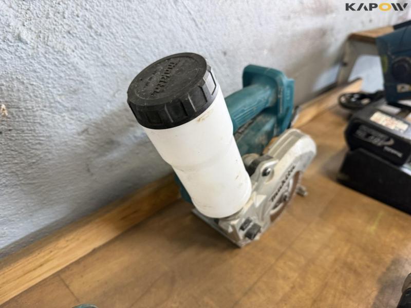 Makita tools and workshop table 9