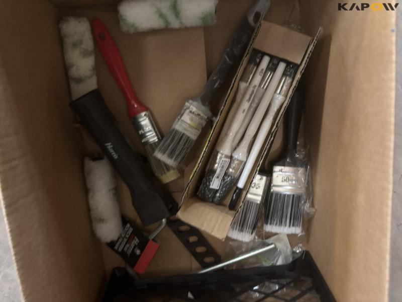 Paint and equipment 29