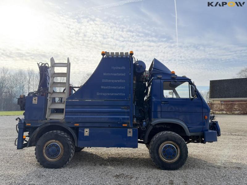 Man running workshop 2