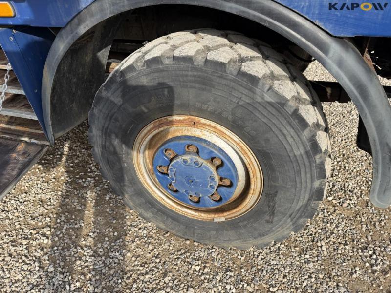 Man running workshop 26