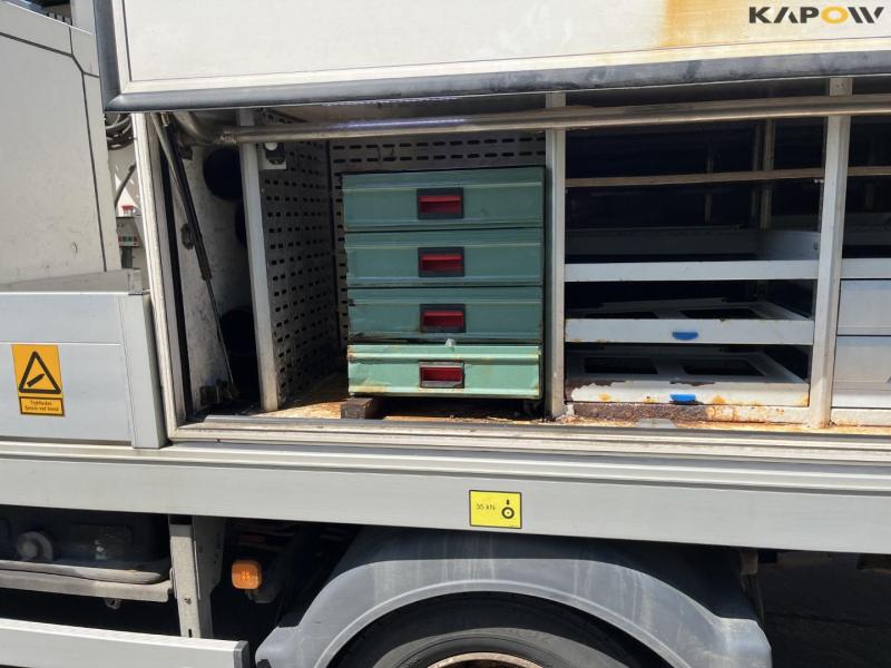 Man TGL 12,180 truck with Versalift VT-145-f lift 33