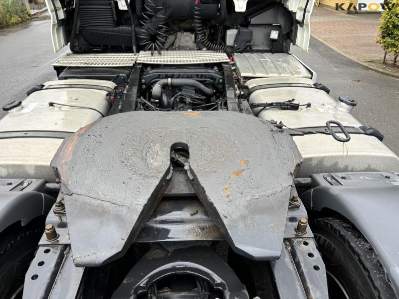 MAN TGX 18,500 truck 12