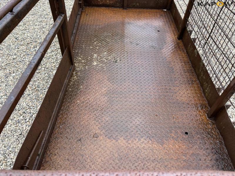 Crew basket for pallet forks 13